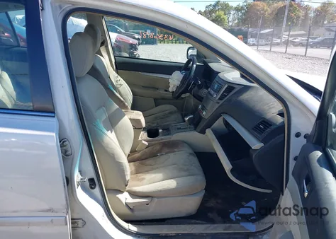 2012 Subaru Legacy 2.5I Premium z USA, uszkodzony, nr VIN 4S3BMBG64C3031743